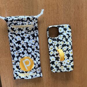 Loopy Case Black Daisy Phone Case with Yellow Loopy Grip